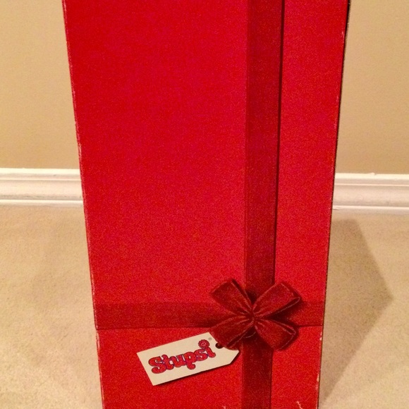 Stupsi collectable porcelain baby - Picture 4 of 5